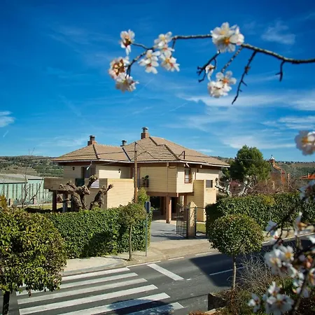 Villa Castro Nuévalos Exterior photo